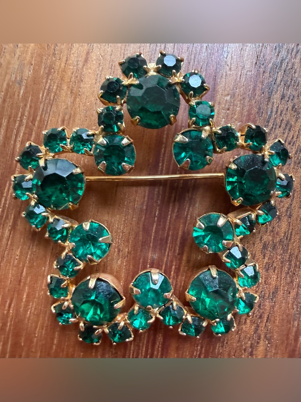 Vintage Gold-Tone Brooch with Emerald Green Rhinestone Flower Floral